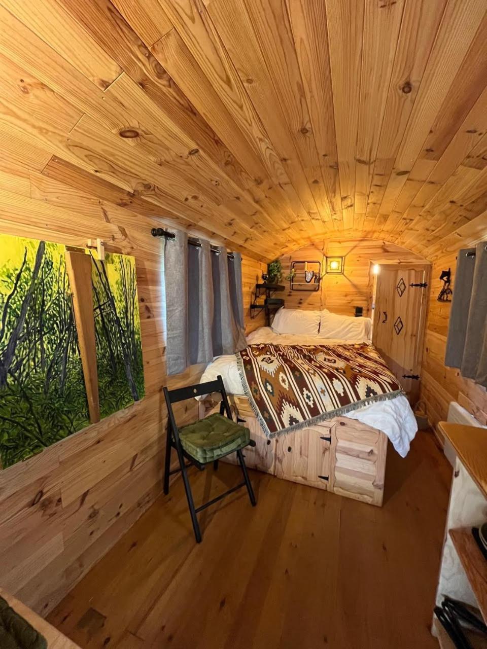 Les Logements Insolites De La Base Nautique Verneuil  Exterior foto